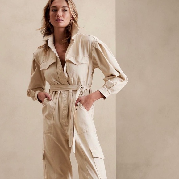 Good American Pants - GOOD AMERICAN Beige Cinched Utilitarian Jumpsuit